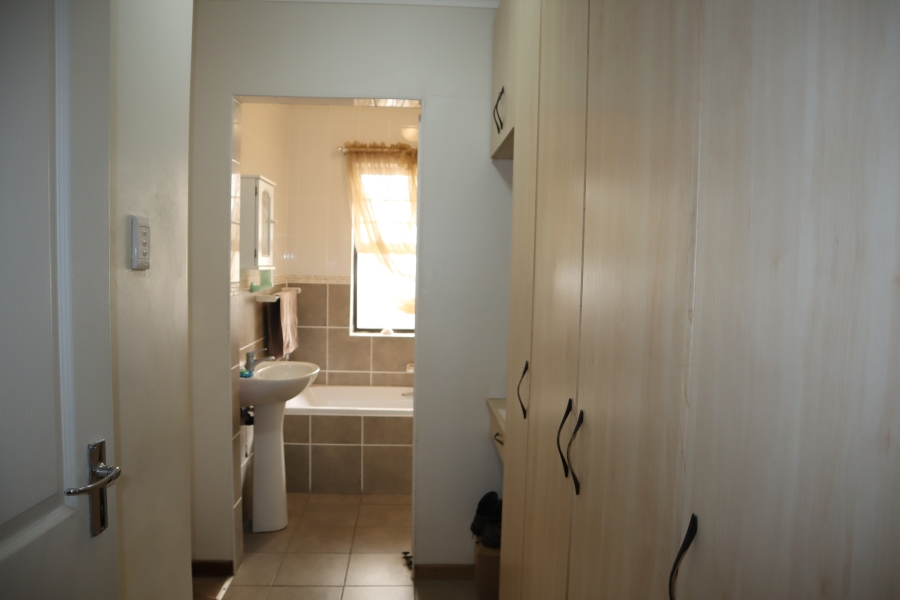 2 Bedroom Property for Sale in C Place Eastern Cape
